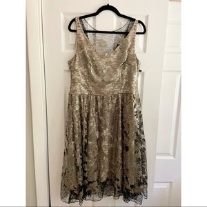 Beautiful gold and black Vera Wang cocktail dress